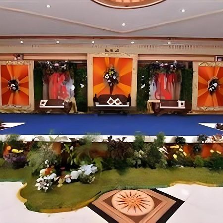 Yusro Hotel Restaurant & Convention Jombang Exteriér fotografie